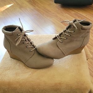 Nine West Wedge Bootie